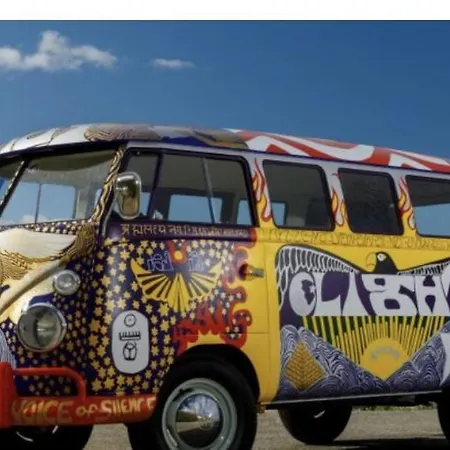 Гостьовий будинок Hippie Ханья (Крит)