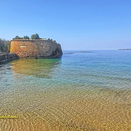 Hippie Penzion Chania (Crete)